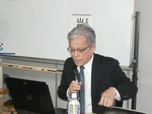東京・生活者ネット国政フォーラムで講演する山口二郎さん（法政大学教授）