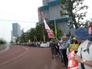 豊洲コースのデモ行進