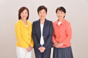 都議会生活者ネットワーク都議会議員、左から山内れい子、西崎光子、小松久子